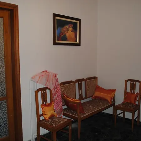 Daire Marita's - Dikastirion