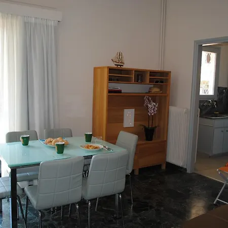 Marita's - Dikastirion Apartament *