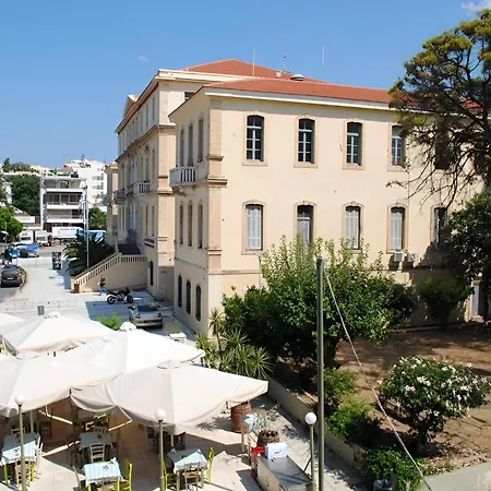 Marita's - Dikastirion Апартаменти Chania (Crete)