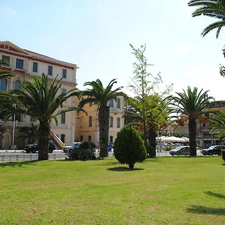 Апартаменти Marita's - Dikastirion Chania (Crete)